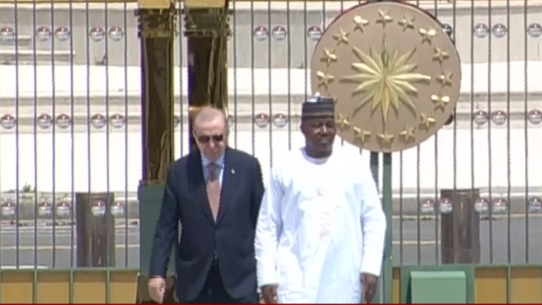 Nijer Cumhurbaşkanı Tchiani Ankara'da. Cumhurbaşkanı Erdoğan resmi törenle karşıladı
