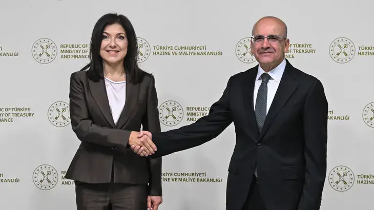 Bakan Şimşek, Almanya Ekonomi ve Enerji Bakanı Reiche ile bir araya geldi