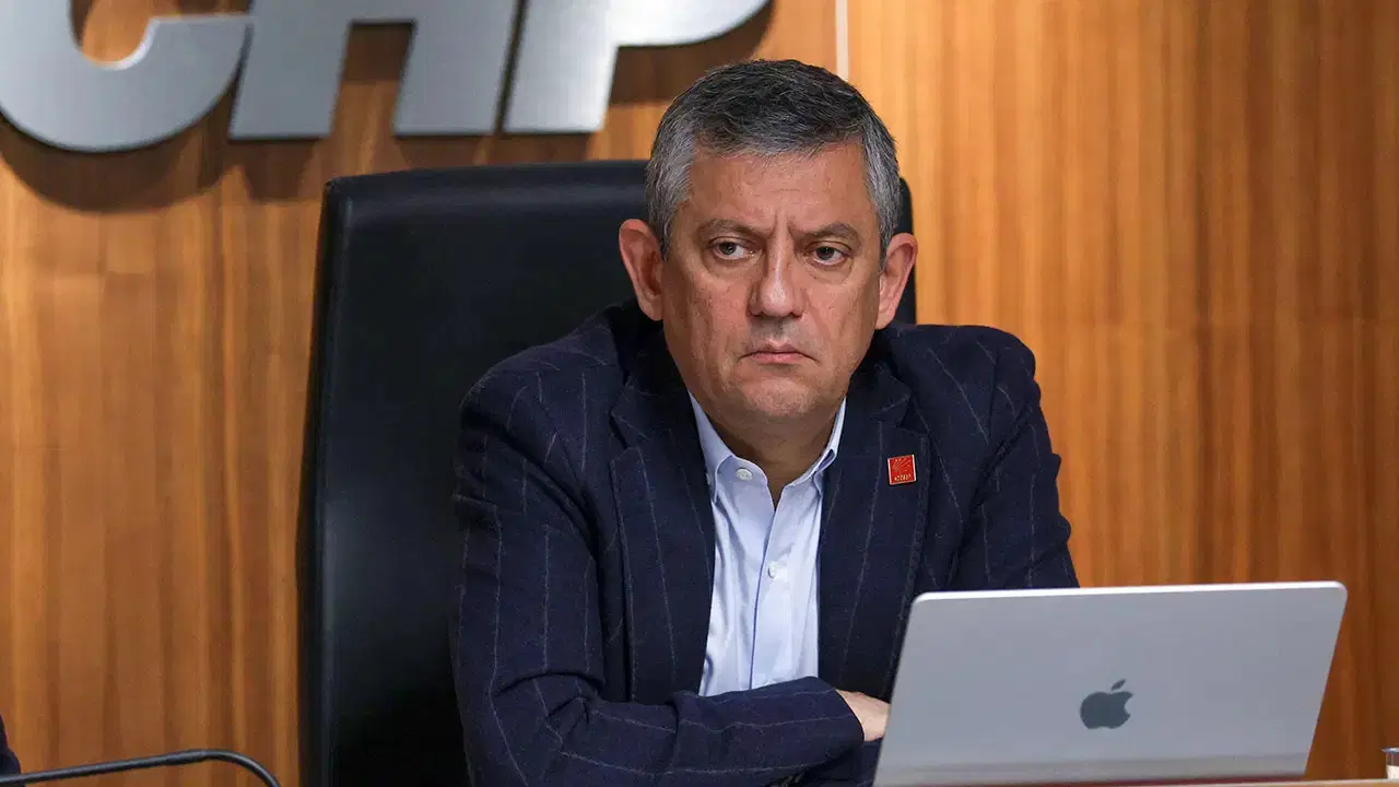 Grup toplantısı öncesi kritik gelişme: Özgür Özel bugün TBMM'de MYK'ye başkanlık edecek