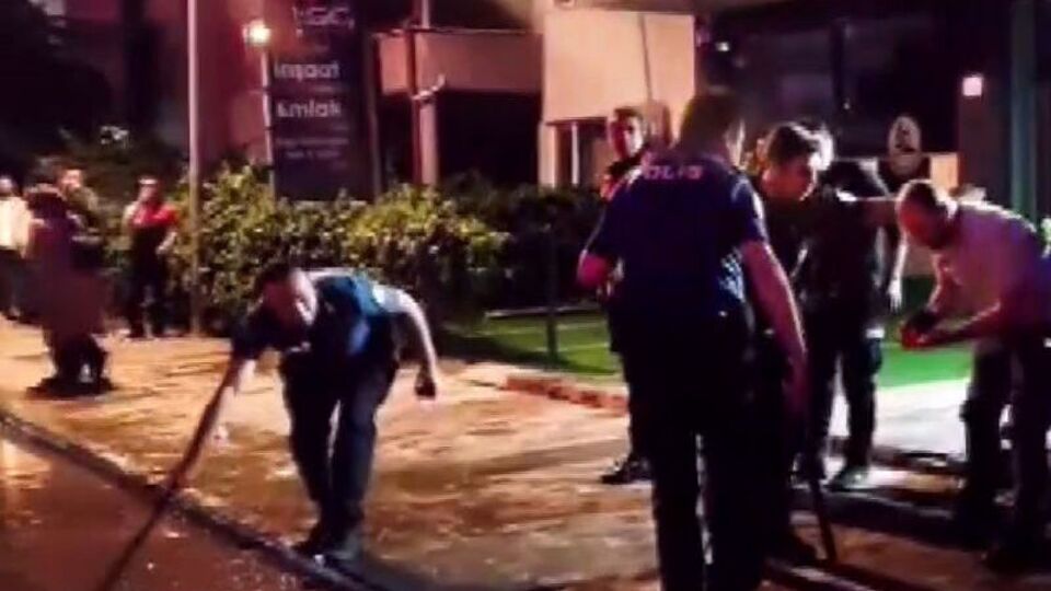 Falçatayla kızını kaçıran kişinin kulağını kesip, kopardı