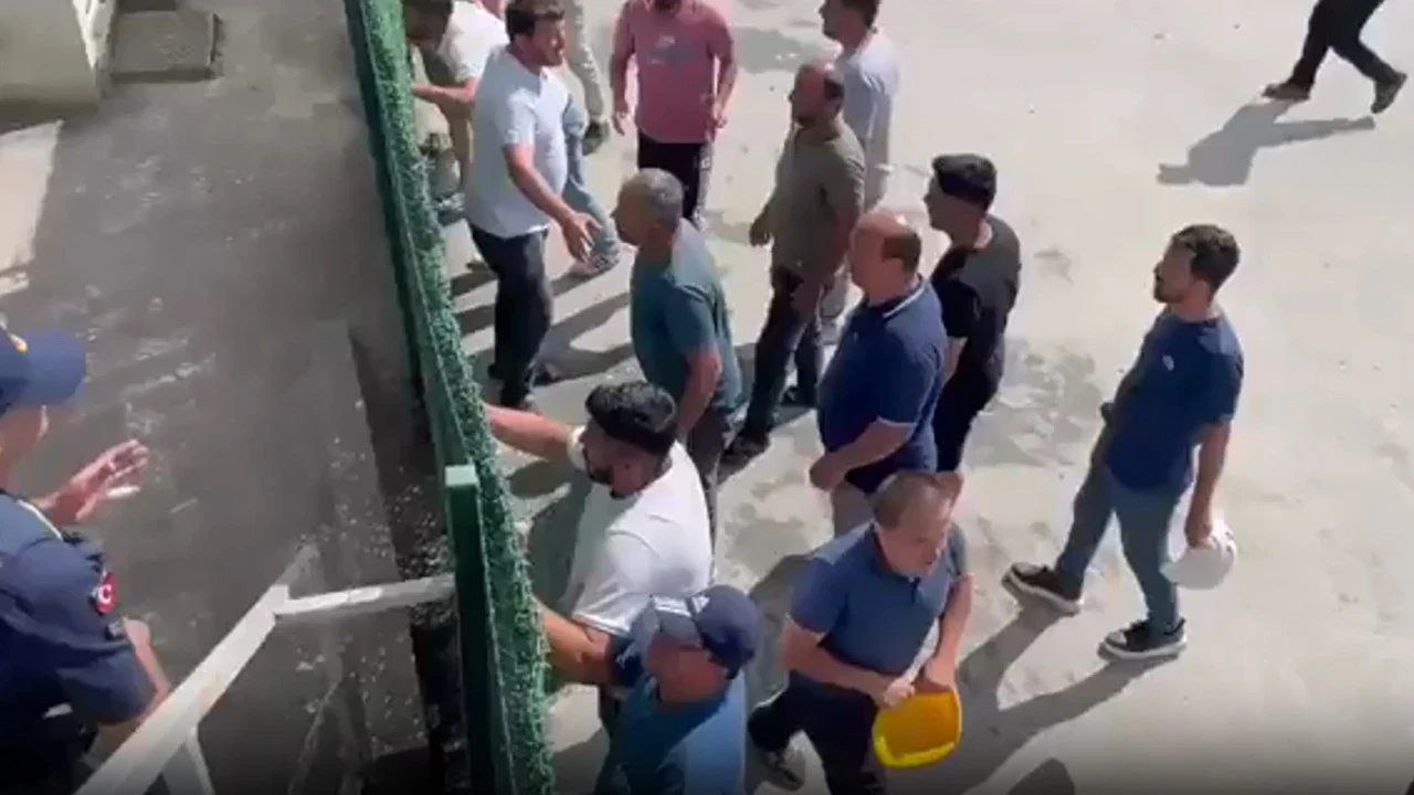 Madencilerin eyleminde silahlı saldırı iddiası