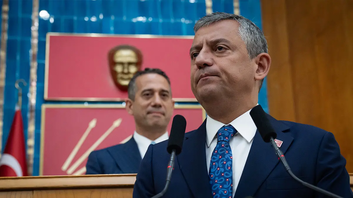 Kulisleri sallayan iddia! 'Özgür Özel yeni parti için ofis tuttu'