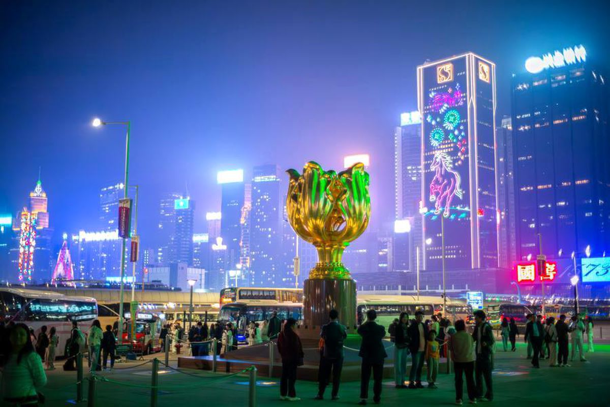 Hong Kong ile Körfez Arap Ülkeleri Arasındaki Ticaretin Değeri İlk 5 Ayda Yüzde 35 Arttı
