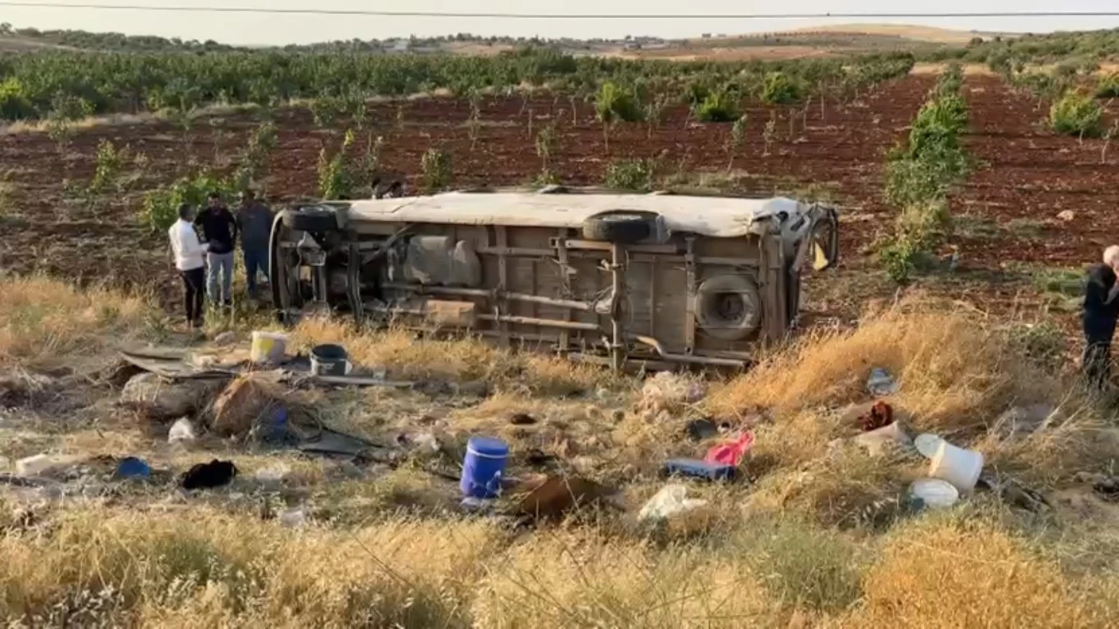 İşçi taşıyan minibüs şarampole uçtu: Çok sayıda yaralı var