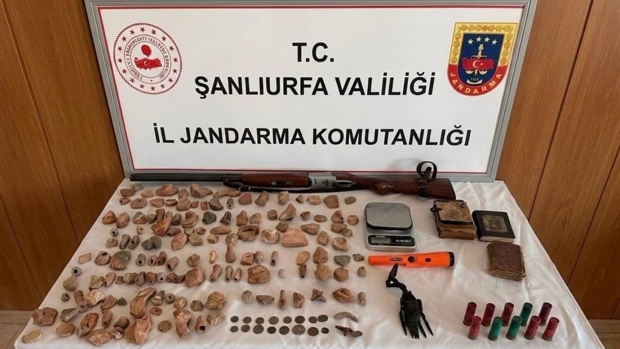 Şanlıurfa'da tarihi eser niteliğinde 159 parça ele geçirildi