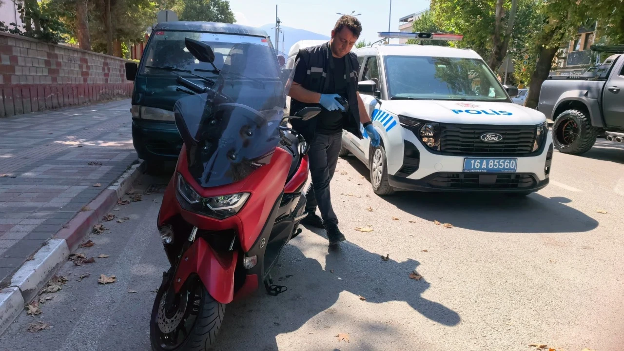Plakasının sahte olduğunu polis kontrolünde öğrendi