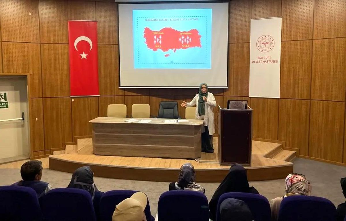 Bayburt'ta haziran ayı 'Diyabet Okulu' eğitimleri tamamlandı