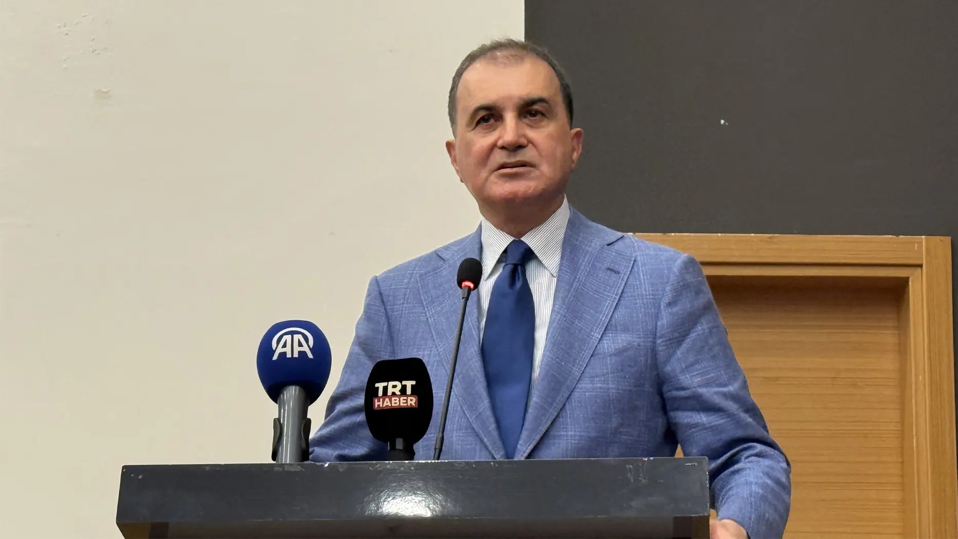 Otokoç servisi kurşunlanmıştı... AK Parti Sözcüsü Çelik'ten saldırıya tepki