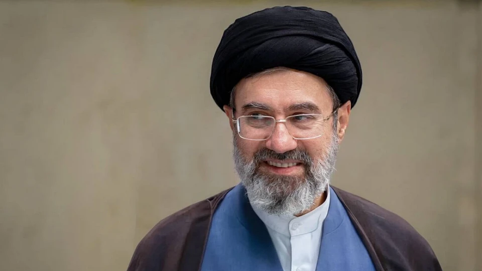 Hamaney, ABD ile yapılan mutabakata yönelik itirazlarını belirterek müzakerelerin sınırlarını yeniden çizdi