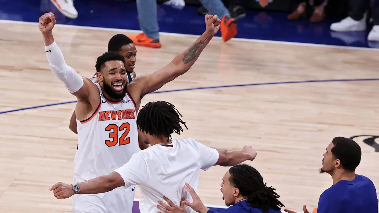 New York Knicks'ten San Antonio Spurs karşısında tarihi geri dönüş! Seride durum 3-1