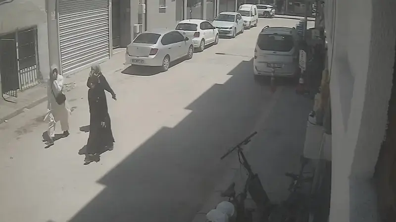 3 evden 1 milyon liralık hırsızlık yapan 2 şüpheli tutuklandı