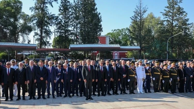 KKTC'de Kıbrıs Barış Harekatı'nın 52. yılı törenle anıldı