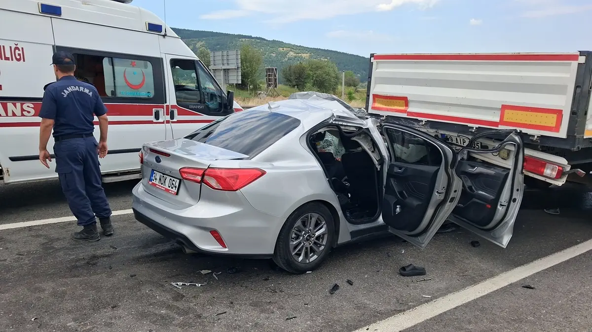 Yolculuk felaketle bitti! 1 ölü, 8 yaralı