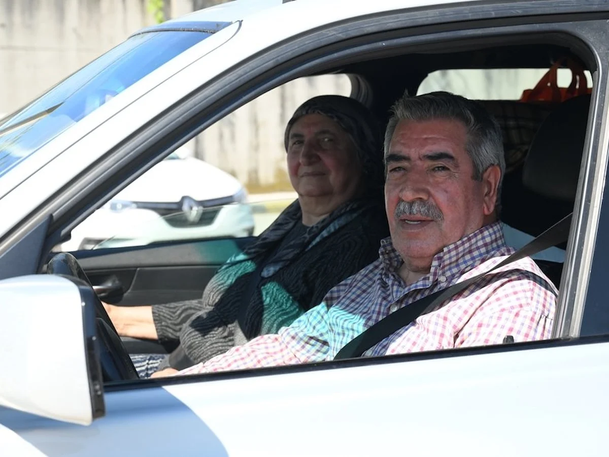 Gurbetçiler yurda giriş yapmaya başladı: Bayrağı görmek bir başka