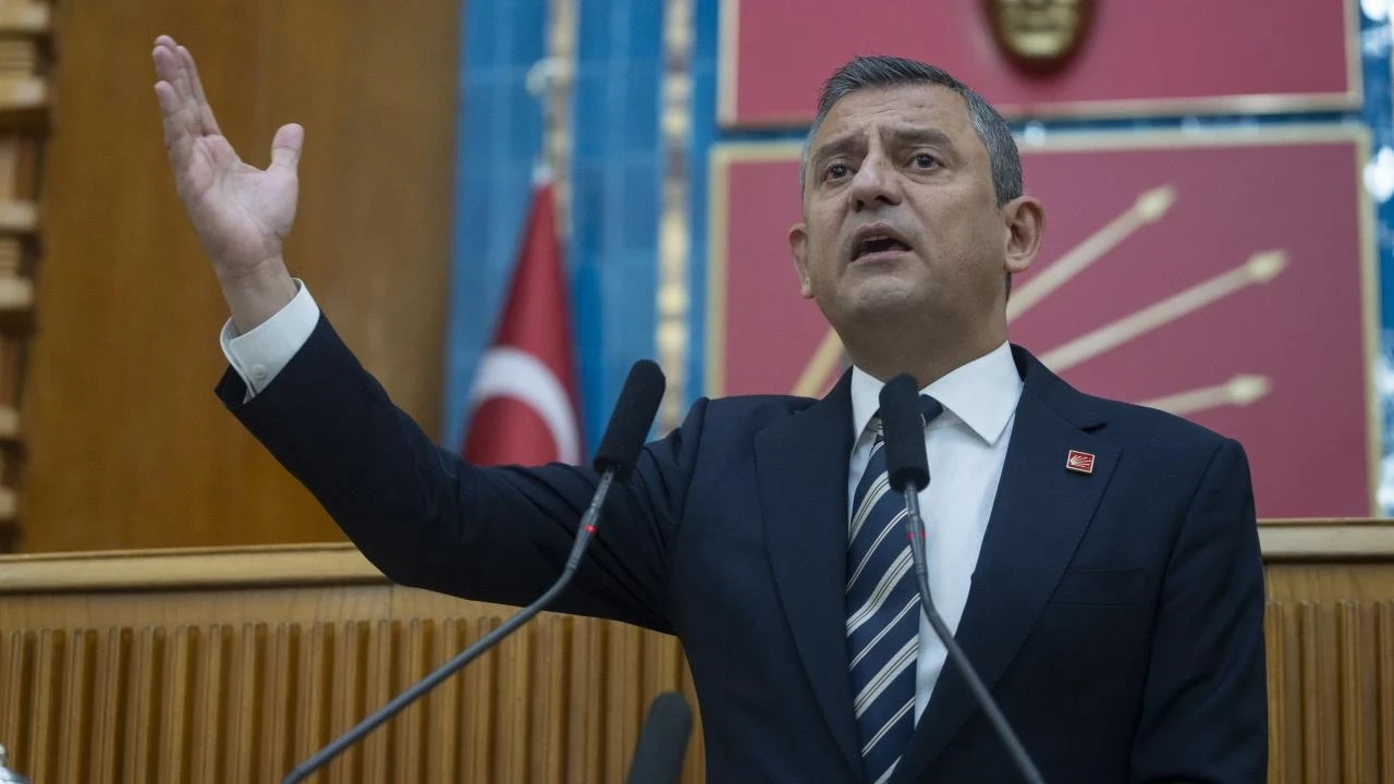 Özgür Özel'den Sert İhraç Yanıtı: 'Bu Darbe Püskürtülecek'
