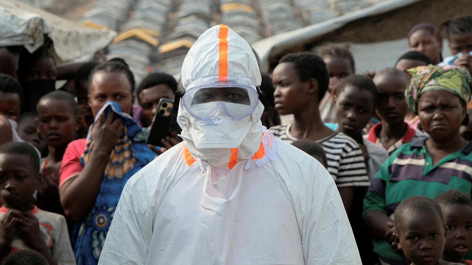 Ebola salgınında vaka sayısı tırmanıyor