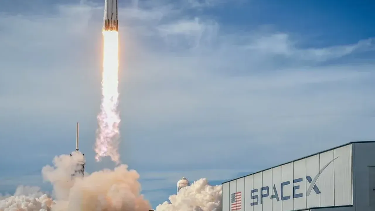 SpaceX, Amazon'u geride bıraktı: Dünyanın en değerli beşinci şirketi oldu