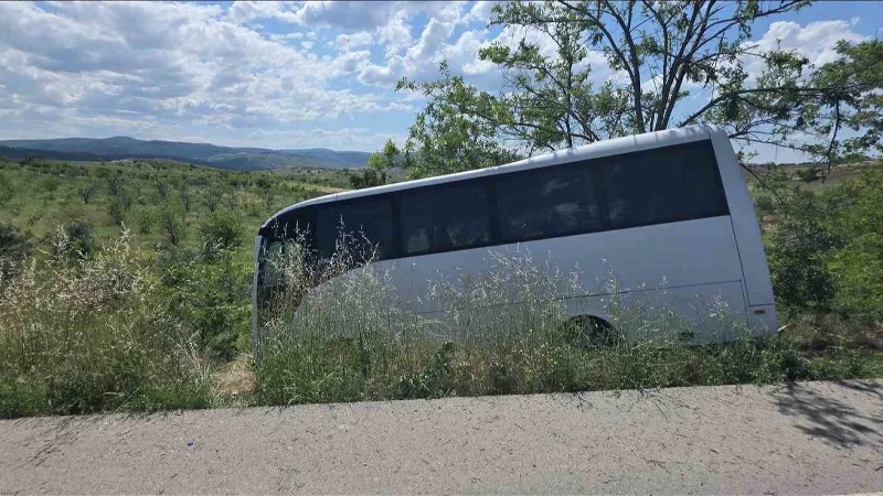 Bilecik'te yolcu otobüsü kaza yaptı: Yaralılar var