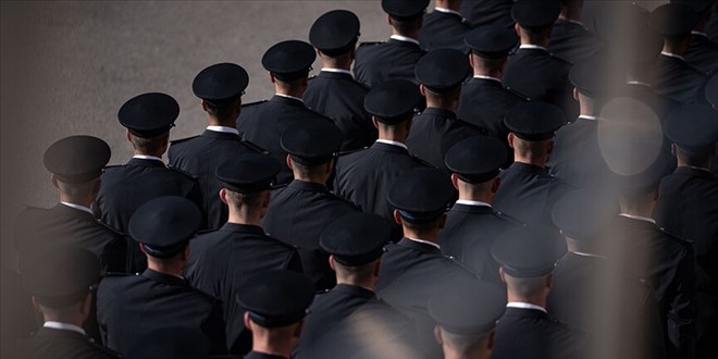 Adana'da eğitimlerini tamamlayan 608 polis adayı mezun oldu
