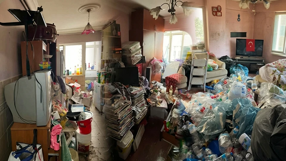 Osmangazi'de çöp ev baskını: Ekipler şikayet üzerine apartmandan tam 5 ton atık çıkardı | Çevre Haberleri