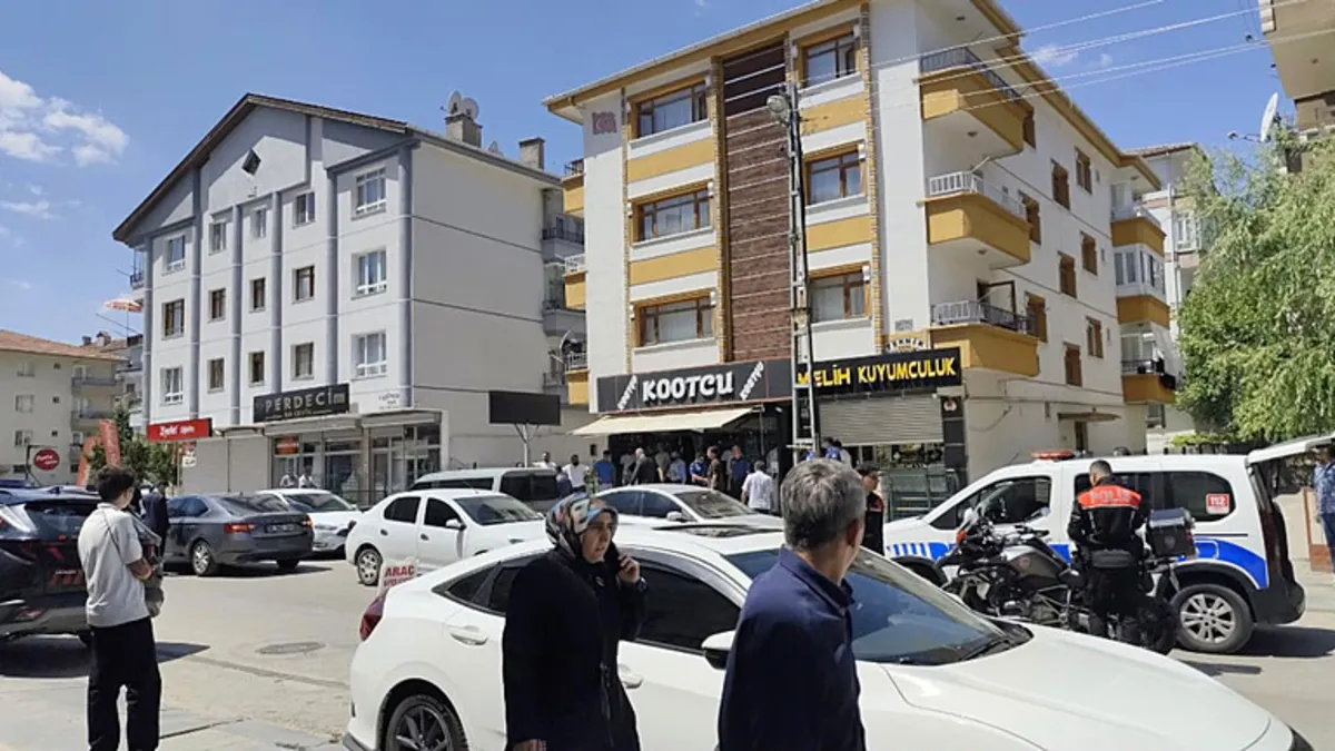 2 bilezik gasbetmişti: 'Kuyumcu soygunu nasıl yapılır' araması yapmış!
