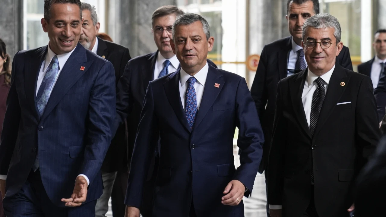 Özgür Özel'den TBMM'ye Gökhan Günaydın Yazısı