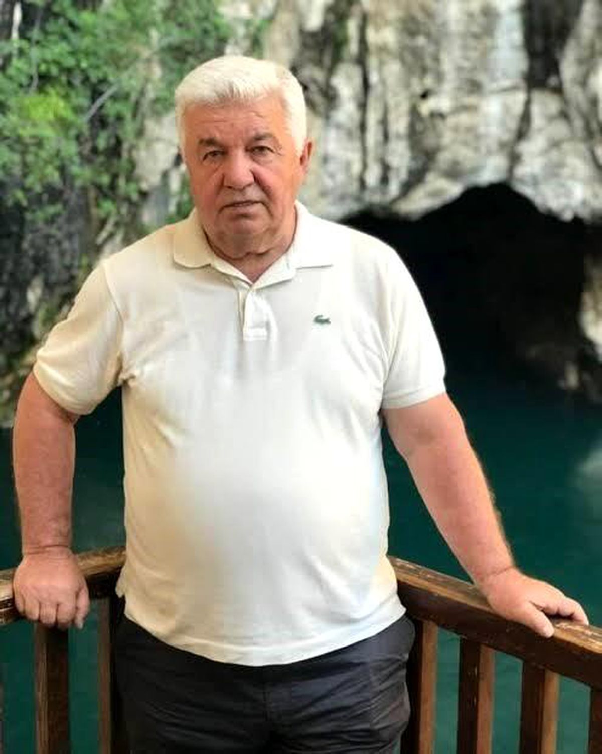 Eski Devlet Bakanı Burhan Kara hayatını kaybetti