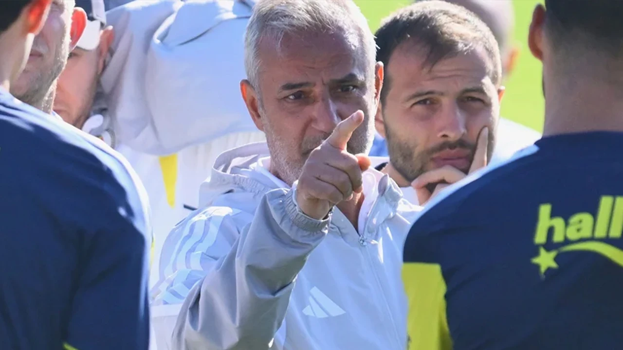 Fenerbahçe'de en az 7 ayrılık yaşanacak: İsmail Kartal'ın listesi netleşiyor
