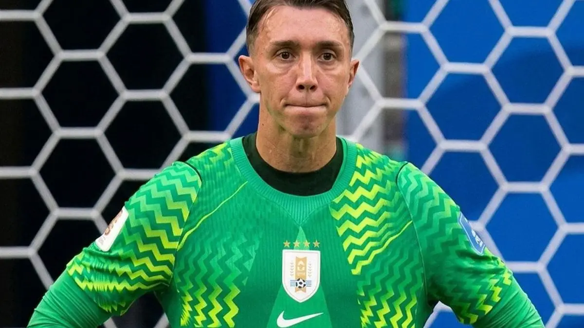 Muslera hocasını çılgına çevirdi! "Yanıma gelip çıkmak istedi"
