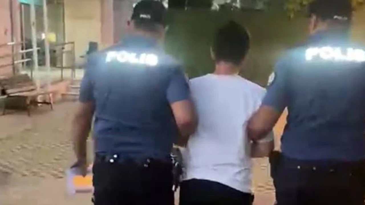 İzmir’de 27 yıl 2 ay hapisle hükümlü yakalandı