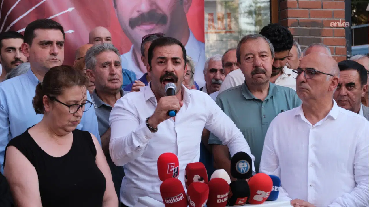 Görevden alınan CHP Eskişehir İl Başkanı Yalaz'dan tepki: Siz kim oluyorsunuz da beni görevden alıyorsunuz?