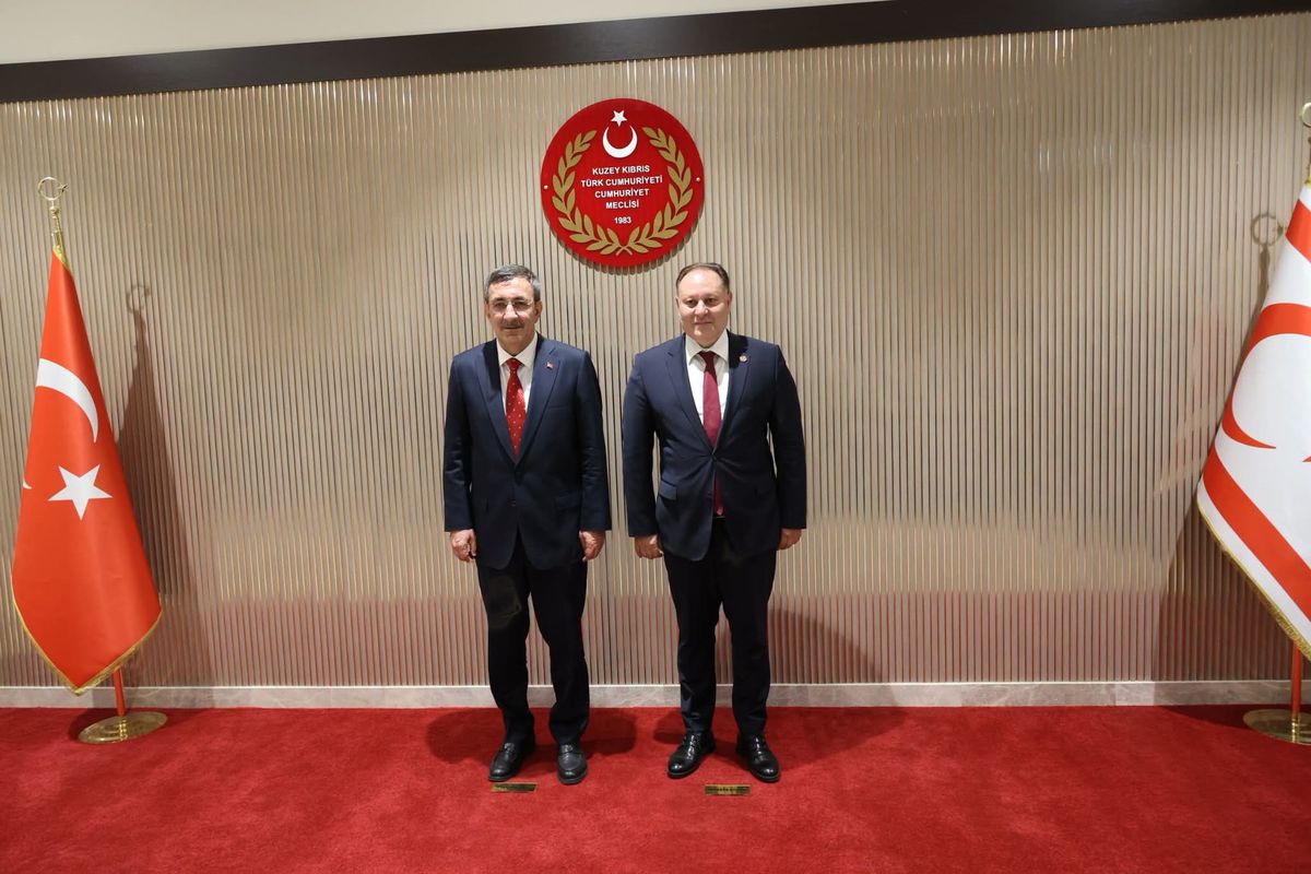 Cumhurbaşkanı Yardımcısı Yılmaz, KKTC Cumhuriyet Meclisi Başkanı Öztürkler'i ziyaret etti