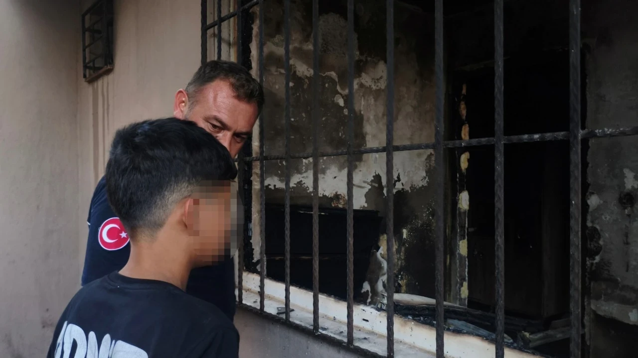 13 yaşındaki çocuk çakmakla oynarken yanan ev küle döndü