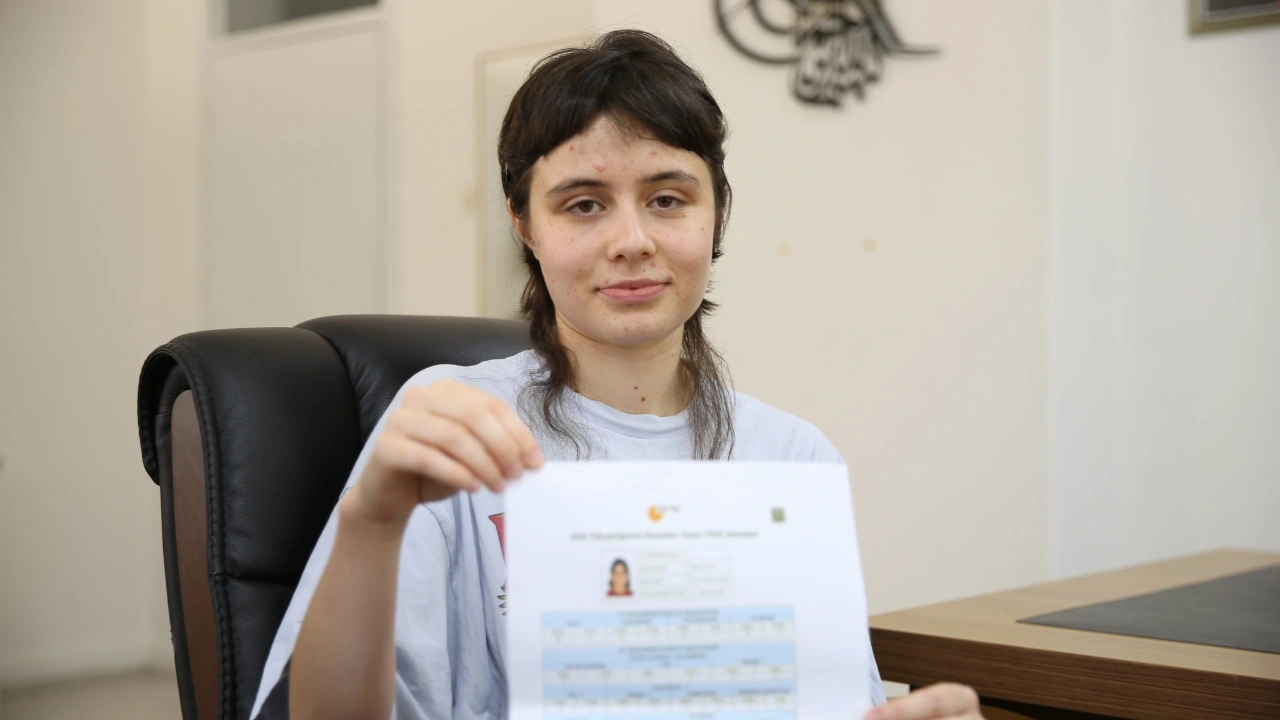 YKS birincisi açık liseden çıktı! İnternetten öğrendi 500 tam puanla zirveye oturdu