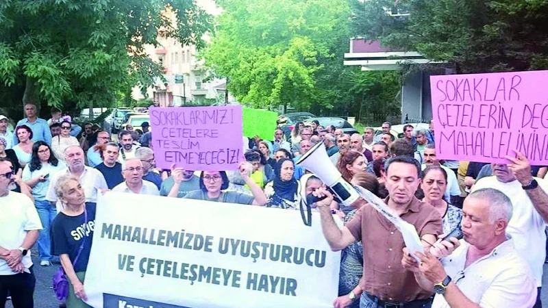 Mahallelinin çete isyanı