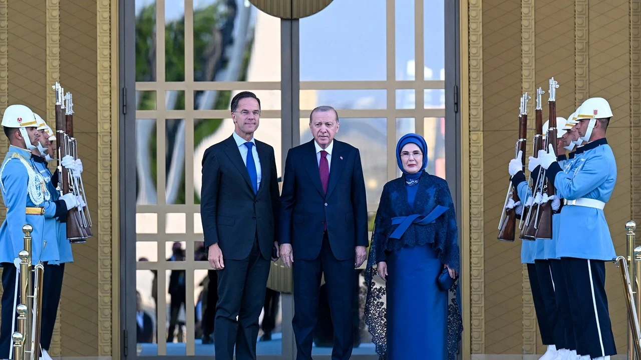 CANLI | Dünyanın gözü Ankara'da! Tarihi NATO Zirvesi başladı! Külliye'de Erdoğan çifti liderleri karşılıyor