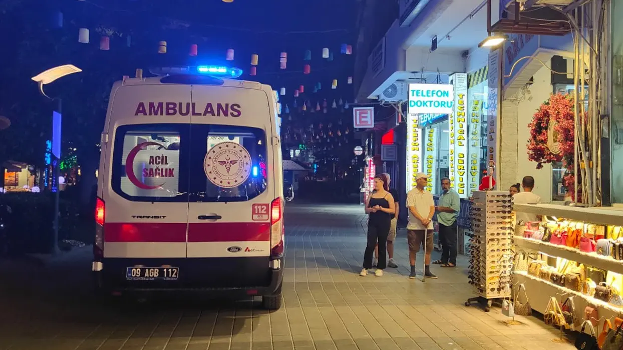 Balkon faciası can aldı! 27 yaşındaki adam hastanede yaşamını yitirdi