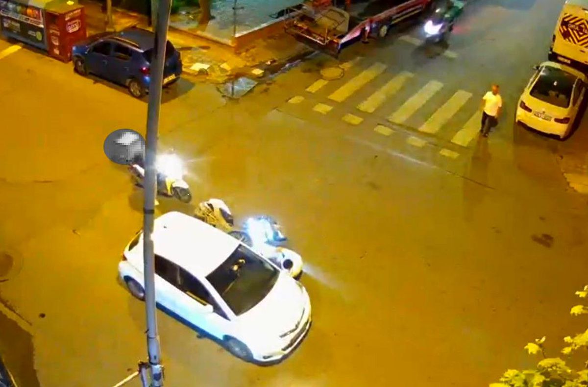Bahçelievler'de motosiklet sürücüsünün ani hareketi kazaya yol açtı