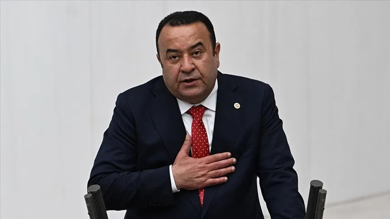 Ankara Milletvekili Adnan Beker, CHP'den istifa etti