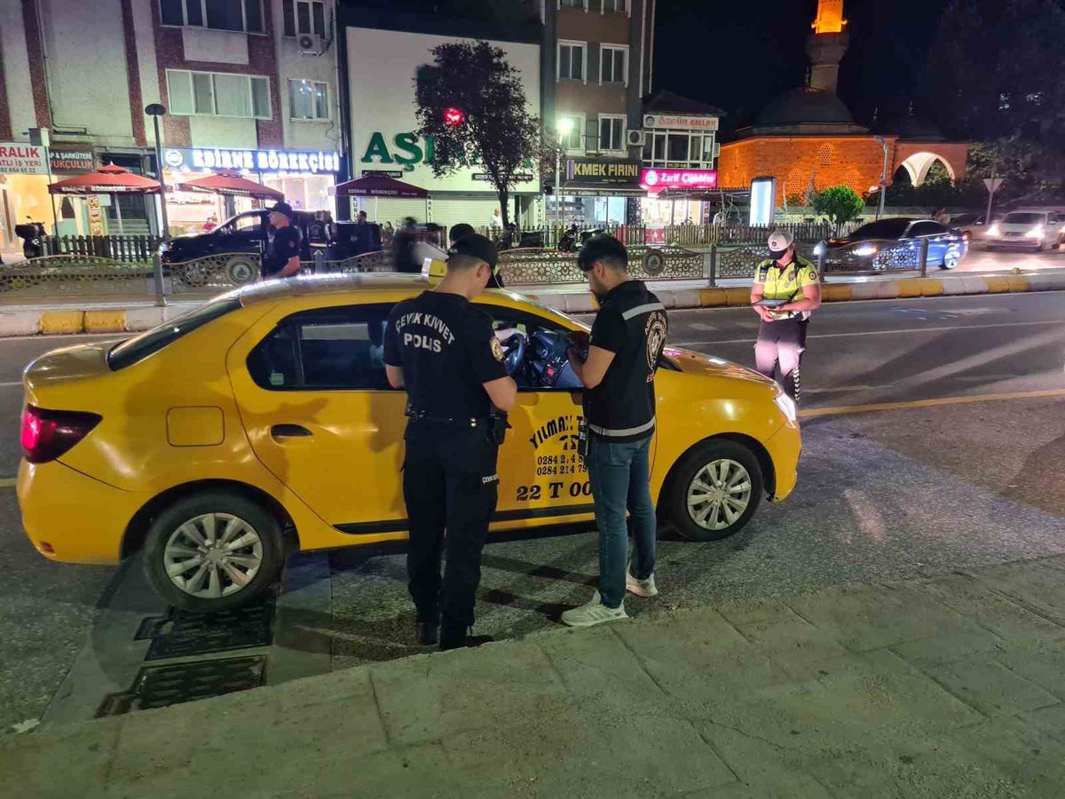 Edirne polisinden şok uygulama
