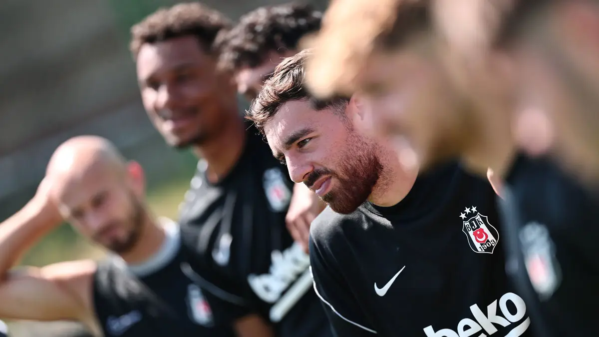 Beşiktaş, Midtjylland mesaisinde