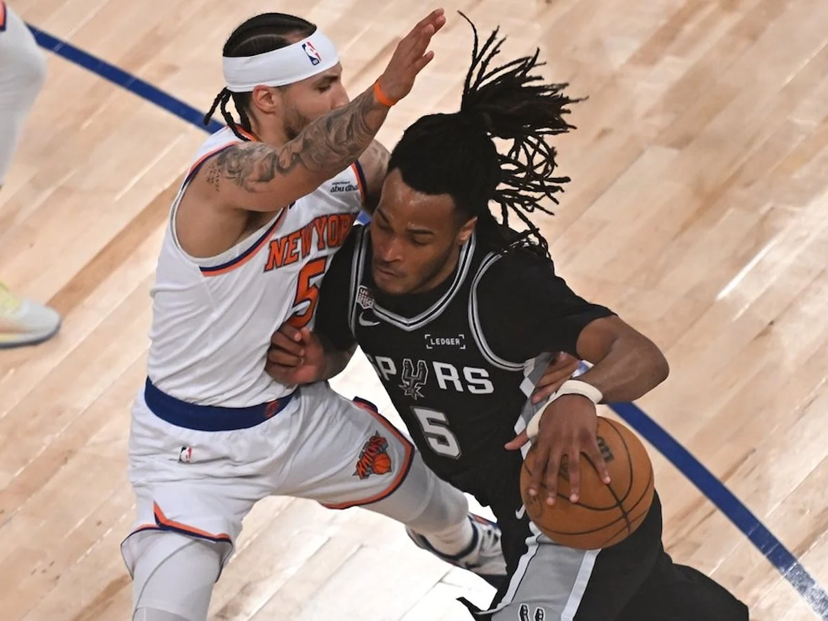 Knicks, NBA finallerinin en büyük geri dönüşünü yaparak Spurs'ü yendi
