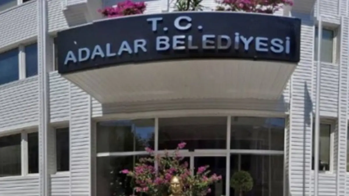 Adalar Belediyesi'ne ‘İmar' operasyonu