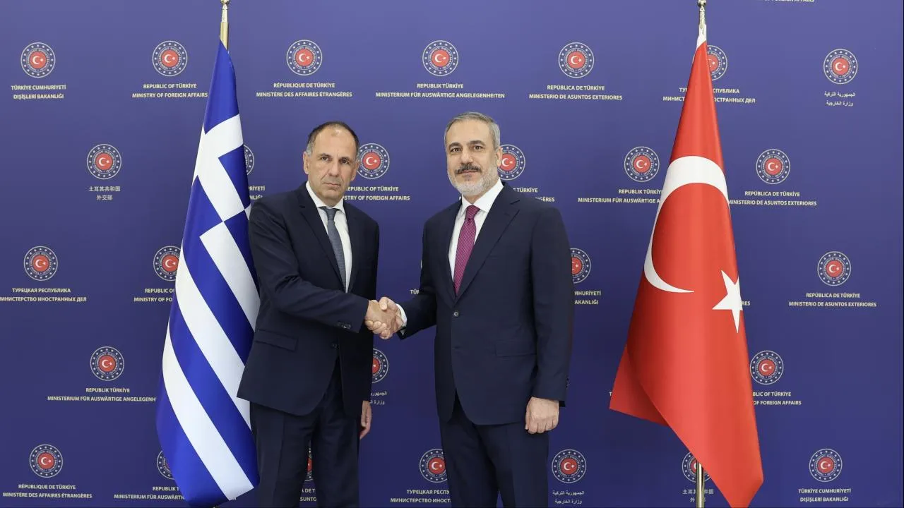 Yunan diplomatın "Bakan Gerapetritis, Hakan Fidan’a yalvardı" feryadının arkasındaki kirli kumpas ifşa oldu
