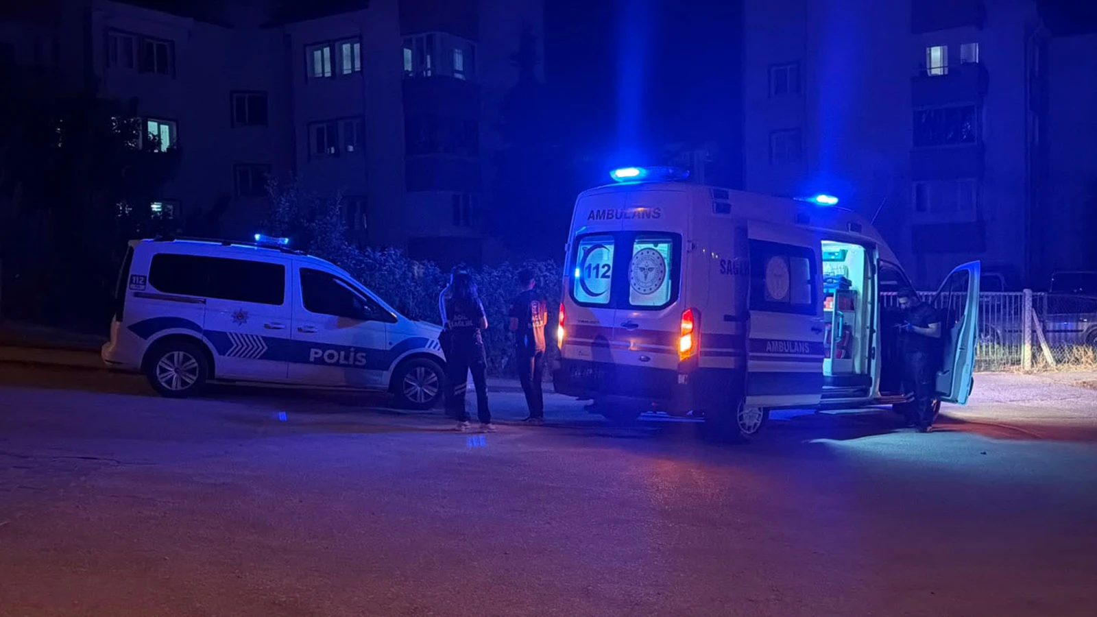 Sahte plakalı araçla kaçarken bekçiye çarptı