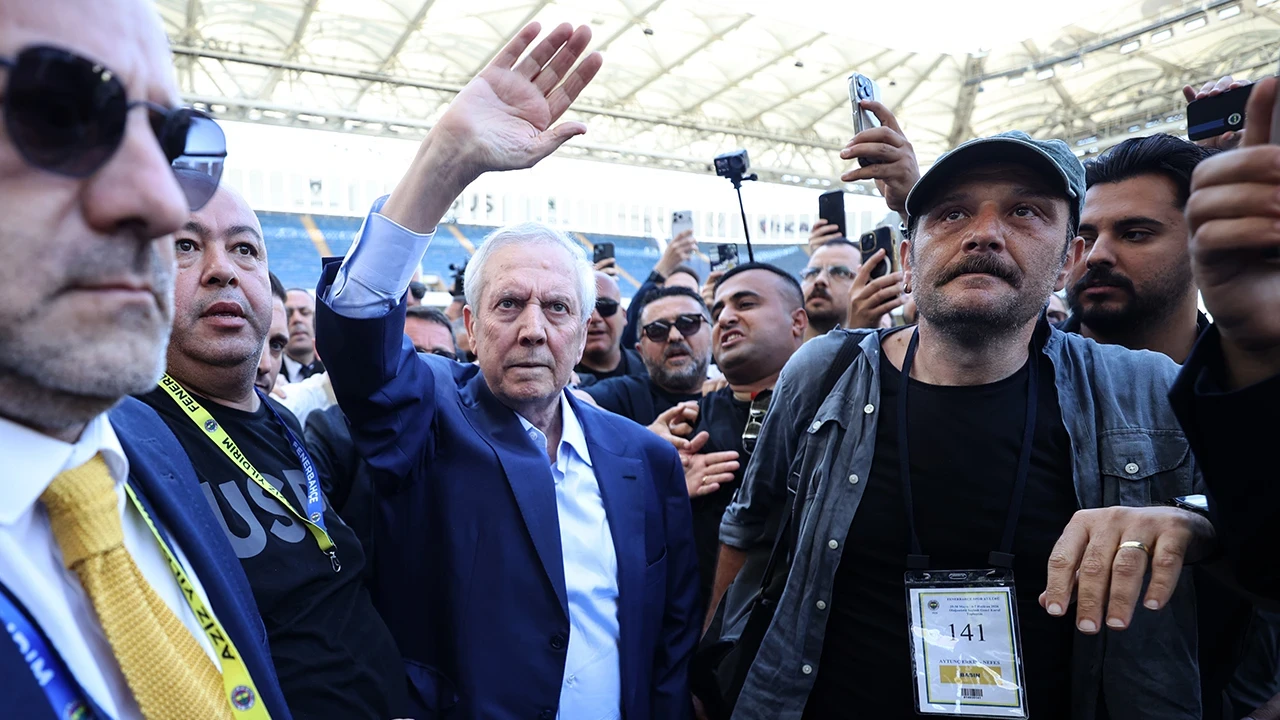 Aziz Yıldırım'ın Fenerbahçe'deki ilk hamlesi ortaya çıktı! İşte adım adım yapacakları