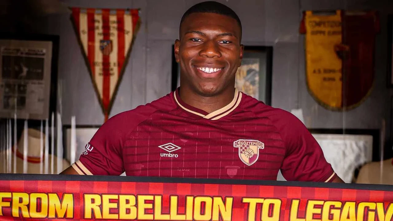 Sinclair Armstrong resmen Göztepe'de