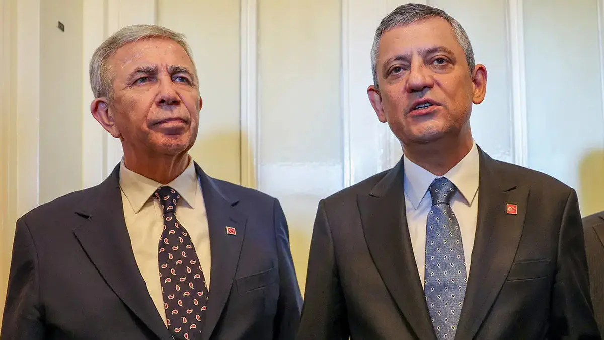 Özgür Özel cephesinden kulisleri karıştıran Mansur Yavaş çıkışı: "Bir ay sonrayı bekleyin"