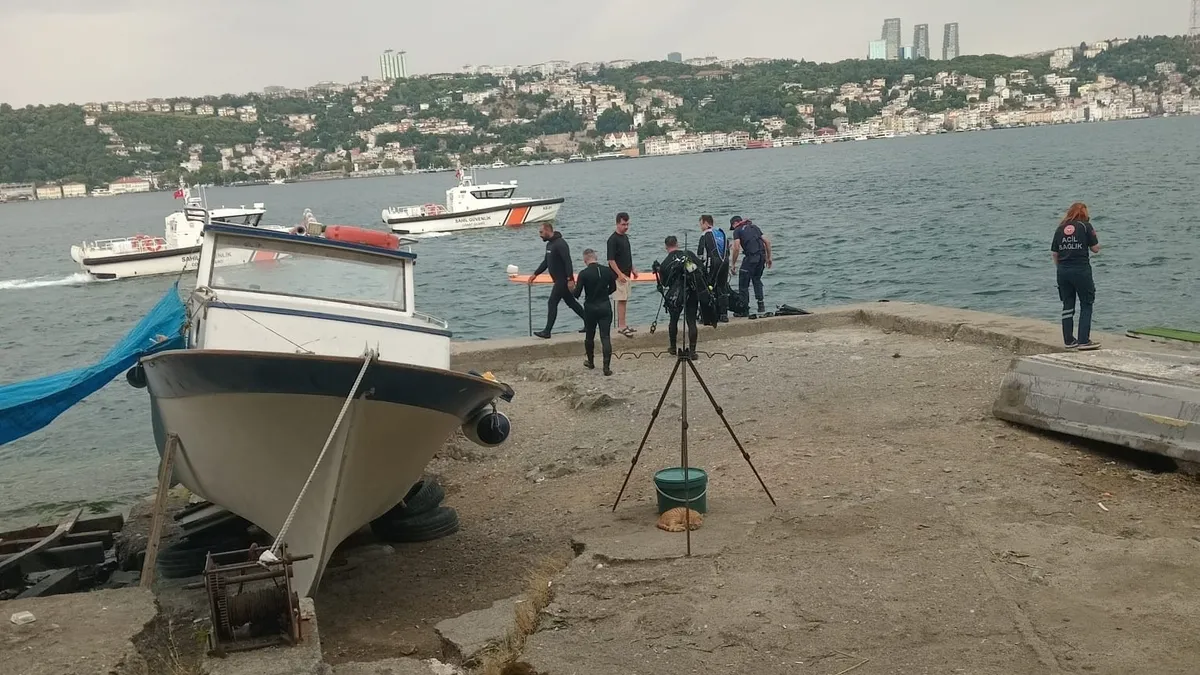 Üsküdar'da sır ölüm: Midye toplamak için girdikleri denizde ceset buldular