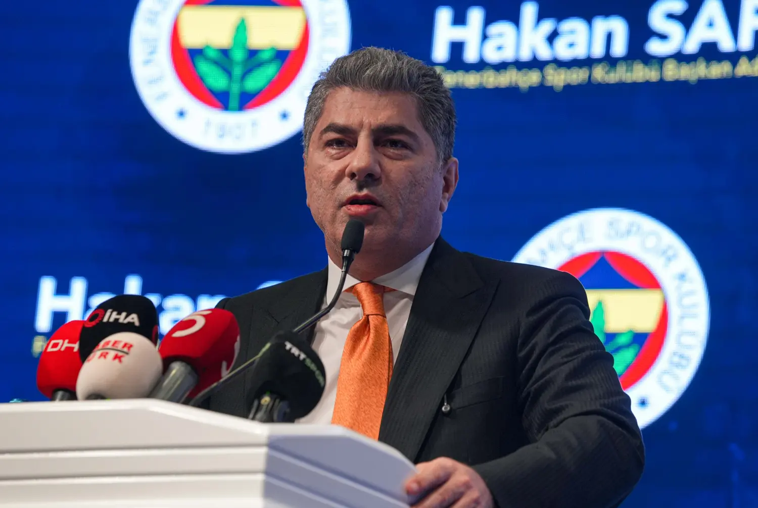 Hakan Safi transfer bütçesini açıkladı!